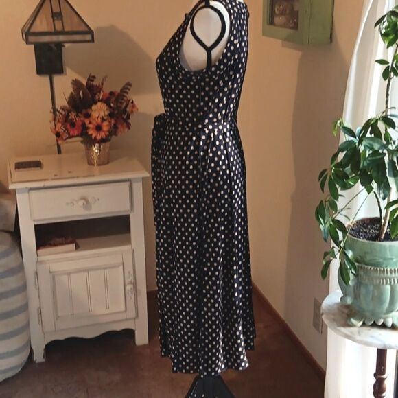 Michael Farrell Dotted Soft Knit Dress - Picture 4 of 11